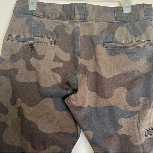 Dickies Men’s Camouflage Pattern Pants 32” Waist 30” inseam - Picture 5 of 7